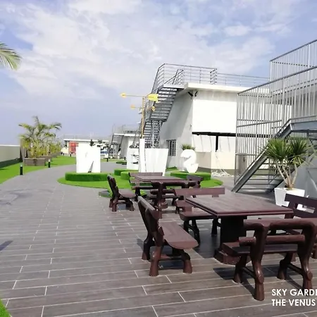 Venus Hollywood Homestay Sitiawan Seri Manjung Exterior photo