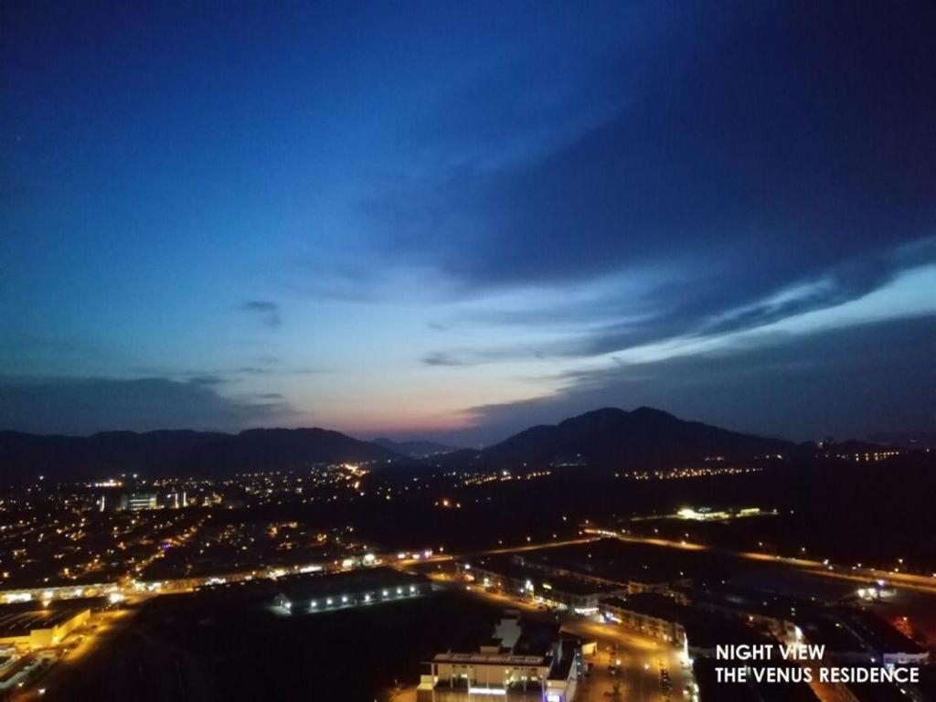 Venus Hollywood Sitiawan